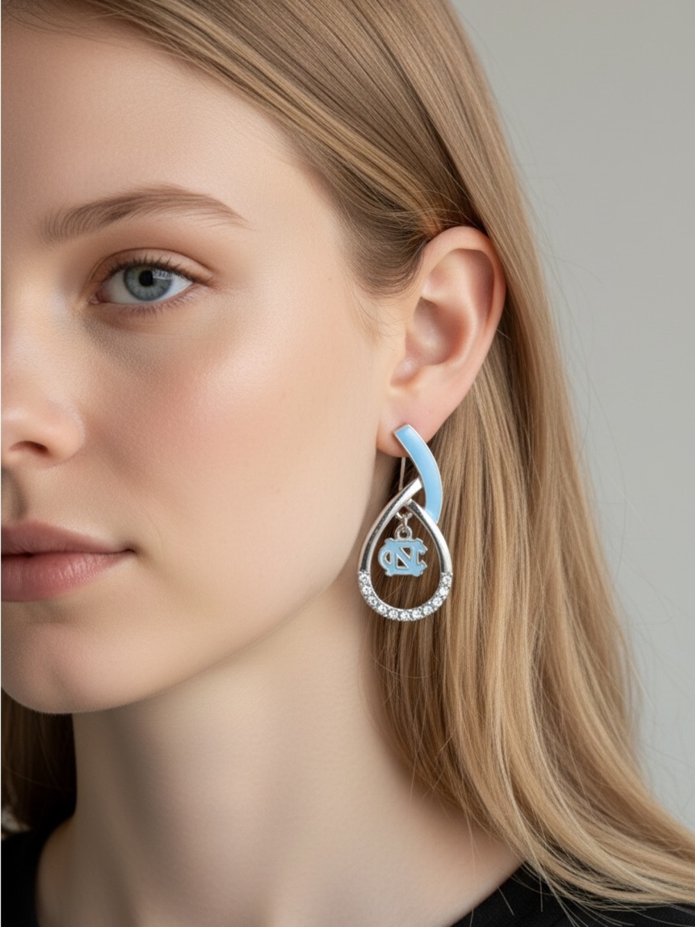 9/20 Blue Teardrop Crystal Hoop Earrings - Unbranded